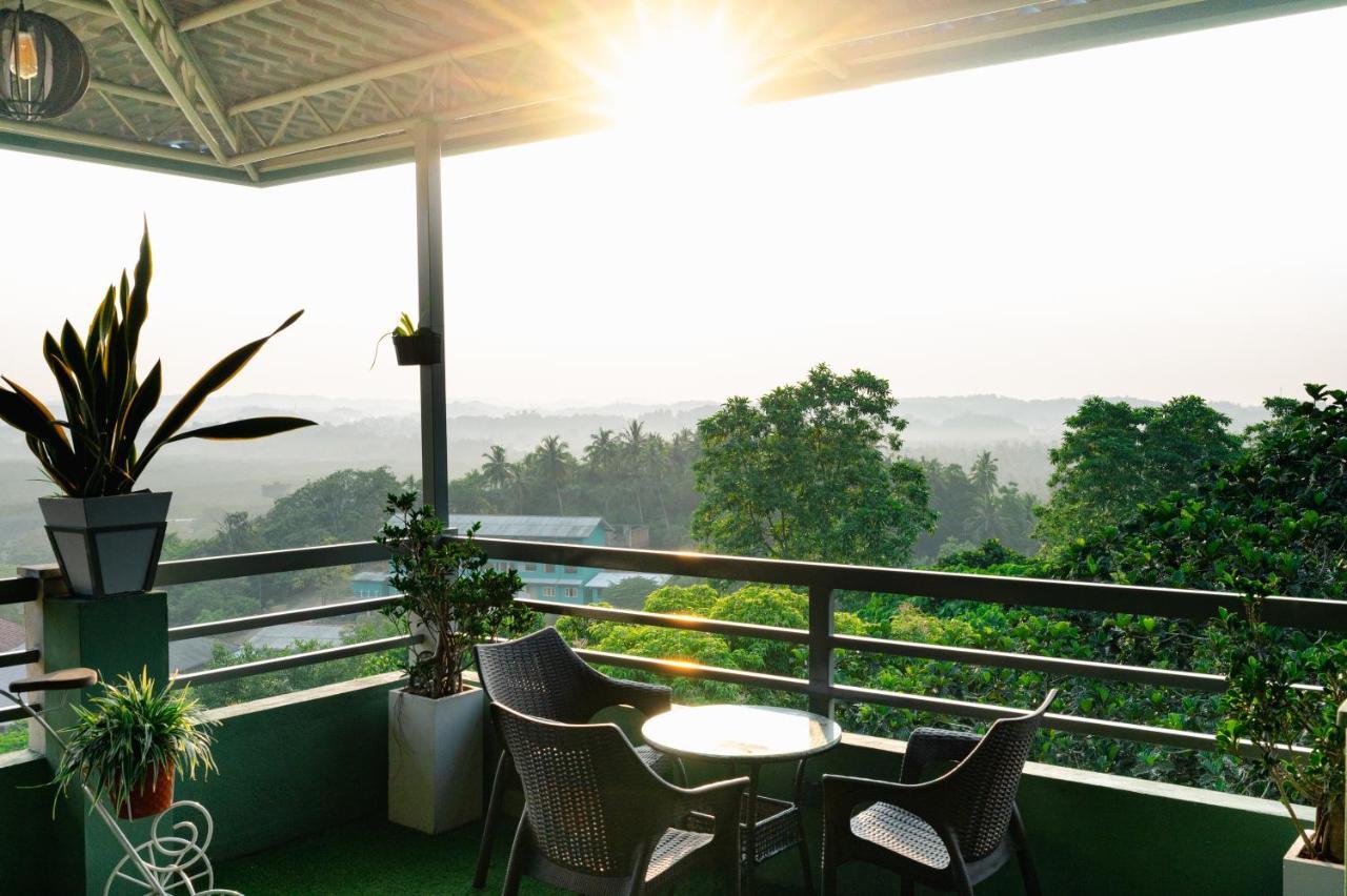 Mount Rich Rumassala Hotel Unawatuna Eksteriør billede