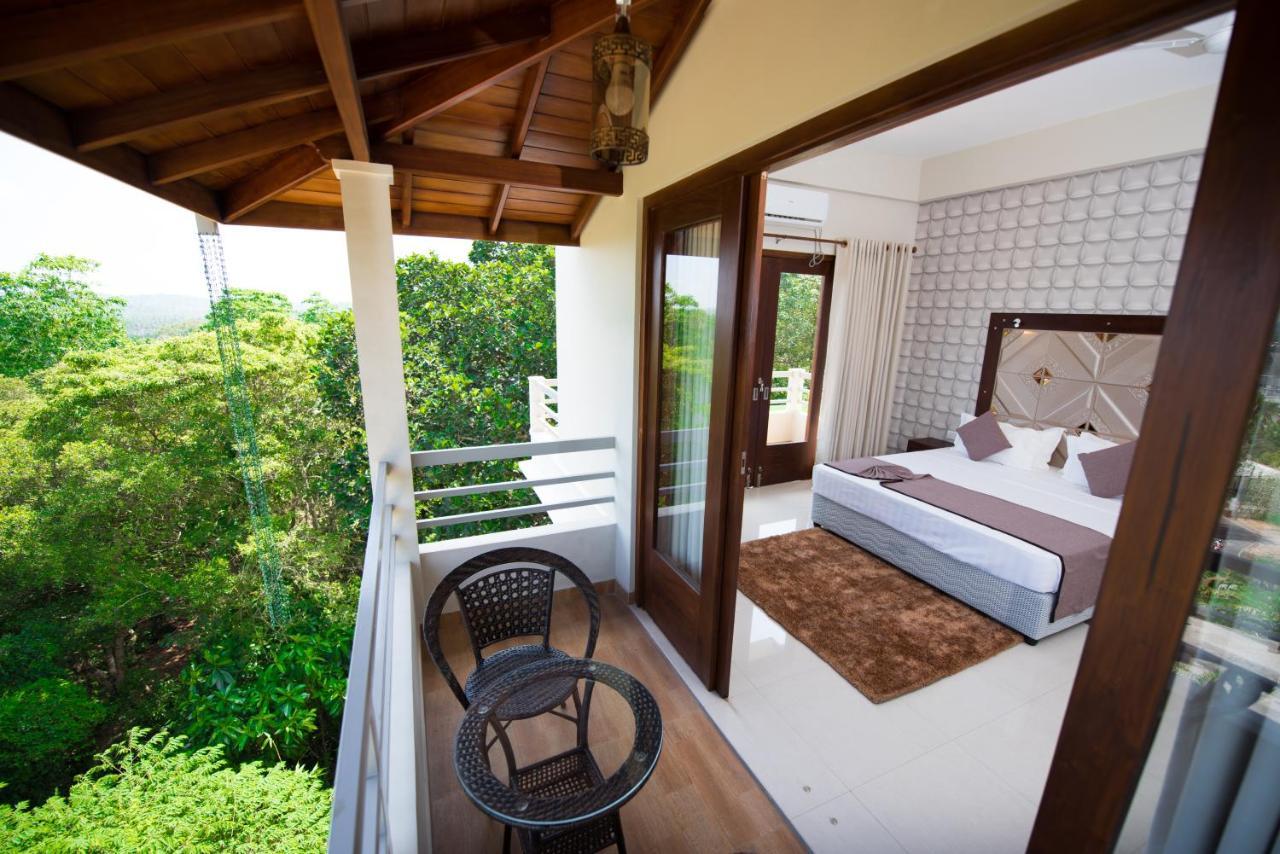 Mount Rich Rumassala Hotel Unawatuna Eksteriør billede