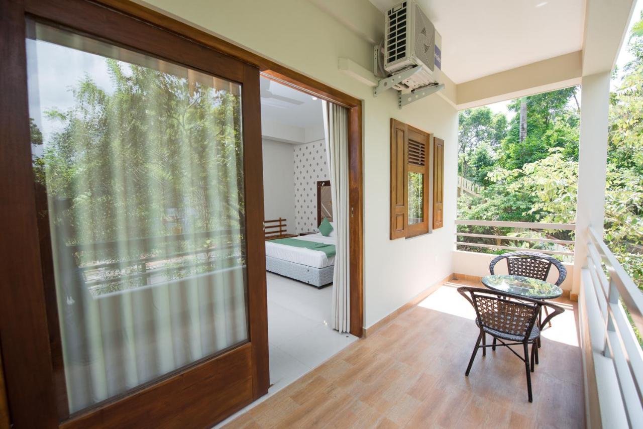 Mount Rich Rumassala Hotel Unawatuna Eksteriør billede